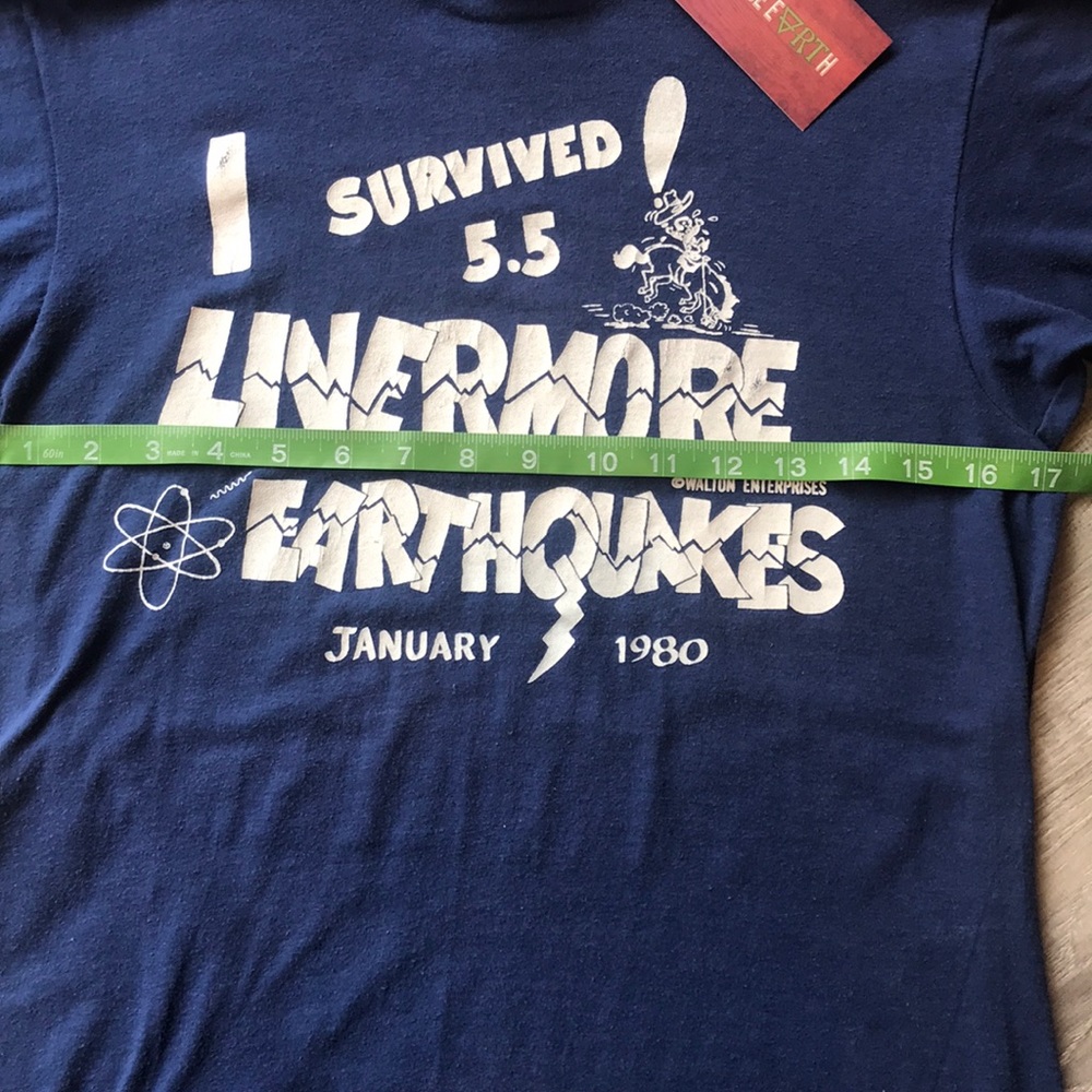 Vintage I survived t-shirt - Picture 4 of 5